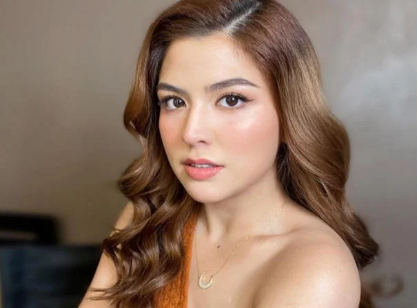 Alexa Ilacad
