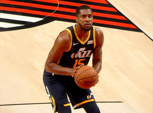 Derrick Favors