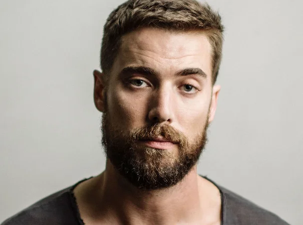 Dustin Milligan