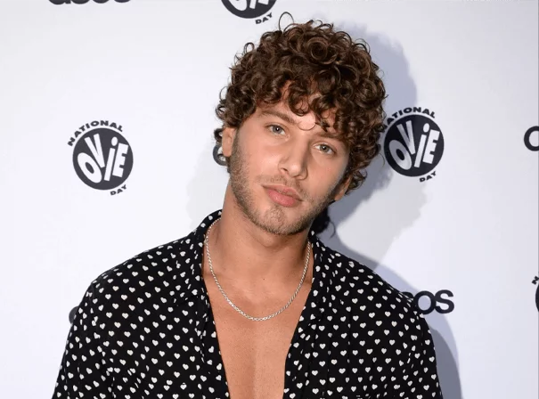 Eyal Booker