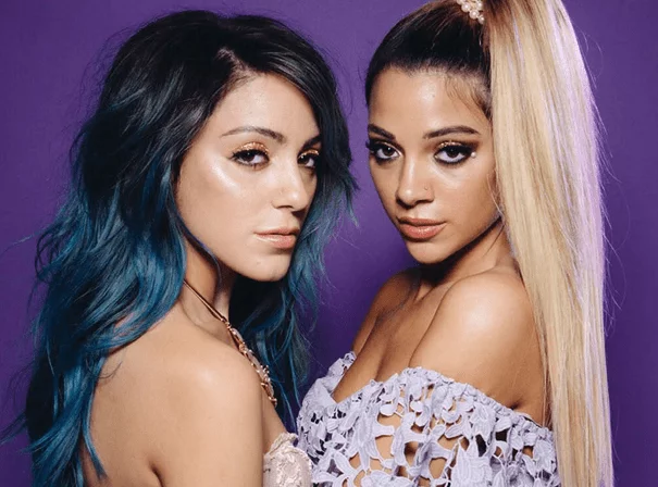 Gabi and Niki Demartino