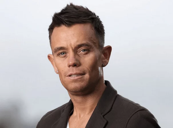 lee hendrie