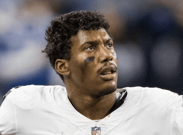 Zay Jones